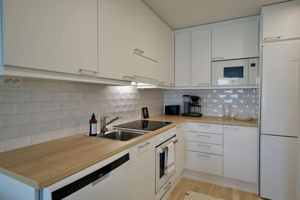 Enchanting One Bedroom Apartment 罗瓦涅米 外观 照片